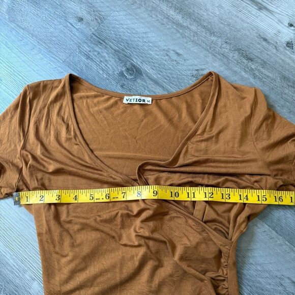 Deep V Surplice Crop Top Medium Amber Caramel Going Out - Picture 7 of 10
